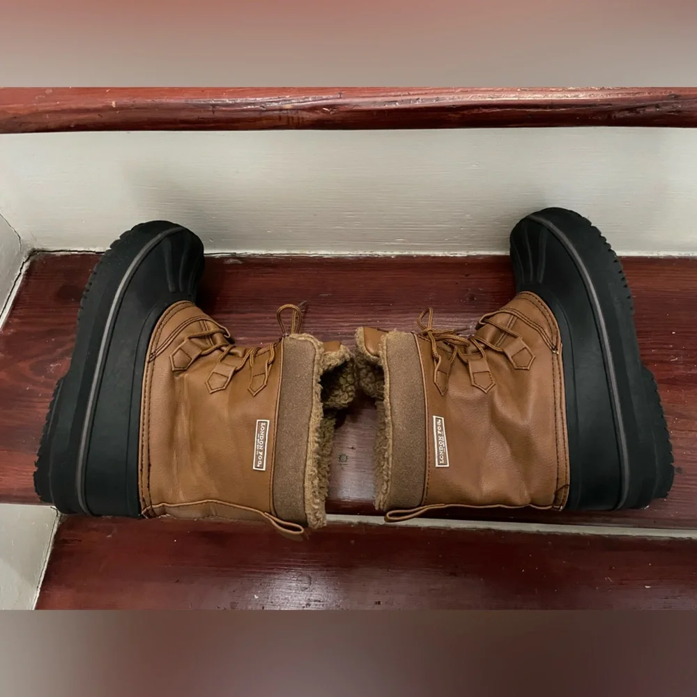 London Fog Brown and Black Snow Boots Kids size 5